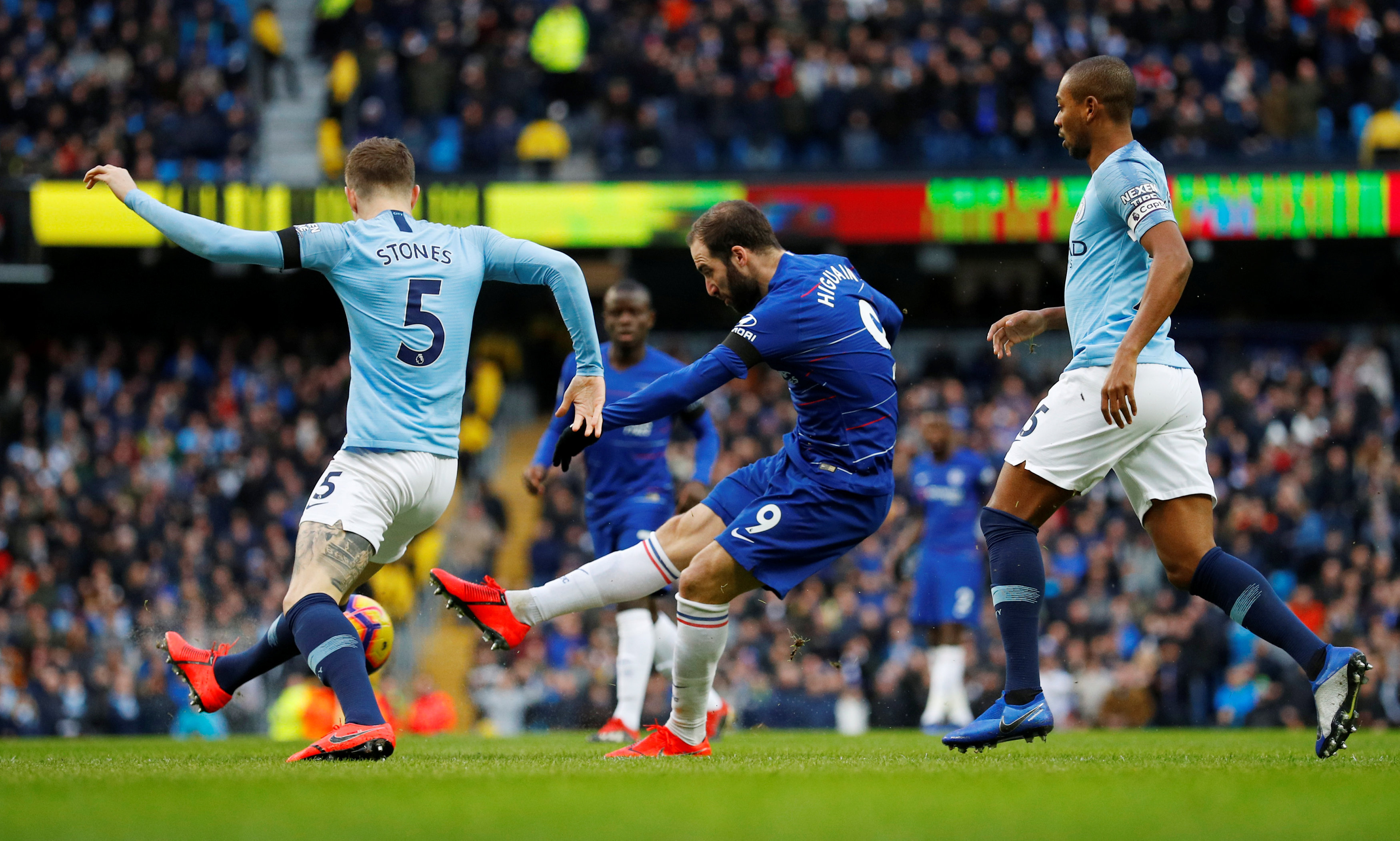 法媒：海斯即将与尼斯达成离队协议，B队主教练萨布尔或继任（法媒：海斯接近与尼斯解约，B队主帅萨布尔有望接任）