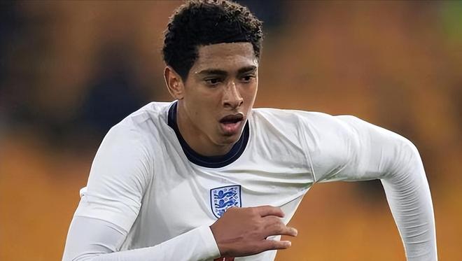 达成新里程碑，梅西职业生涯已直接参与1300粒进球（梅西创生涯新高：职业生涯直接参与进球数达1300）