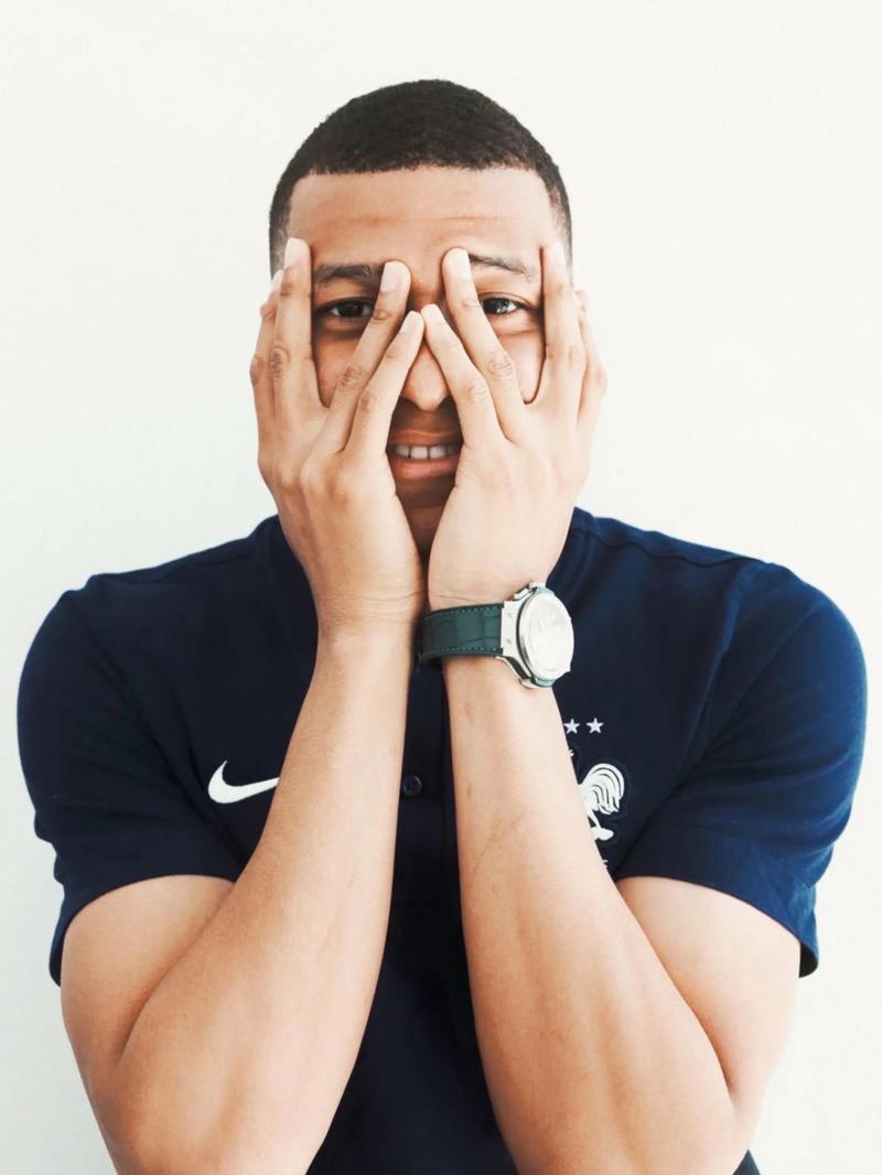 外媒：墨西哥一座世界杯球场附近挖出至少456袋人体遗骸（外媒：墨西哥世界杯球场附近发现至少456袋人类遗骸）