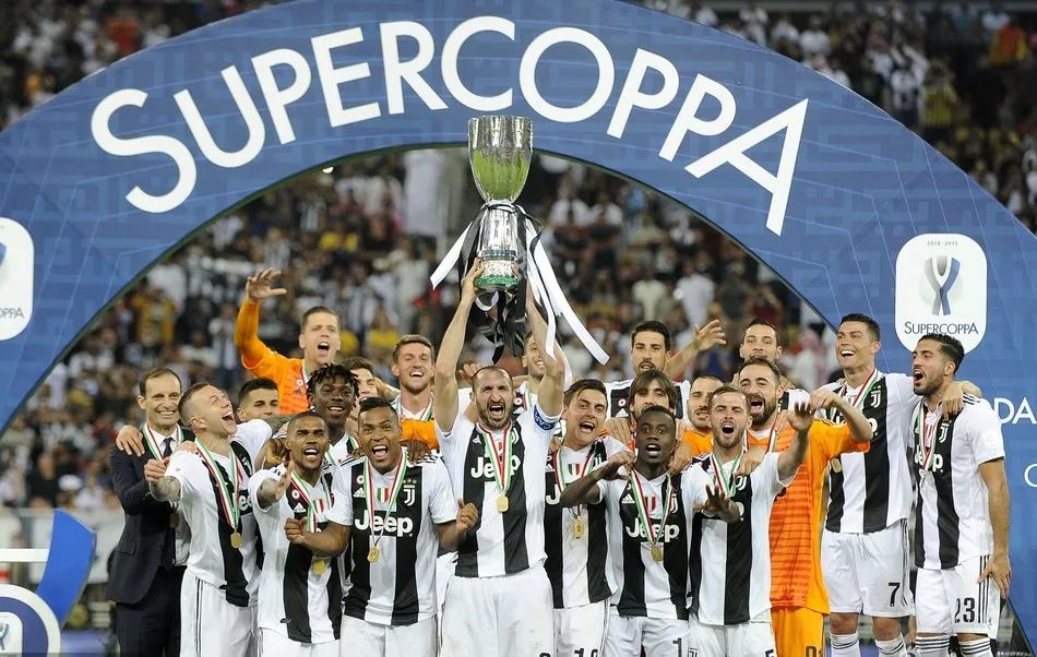 格策：梅西是我的偶像！给穆勒的建议是赛前别放狠话！（格策表态：梅西是心中偶像，建议穆勒赛前别放狠话）